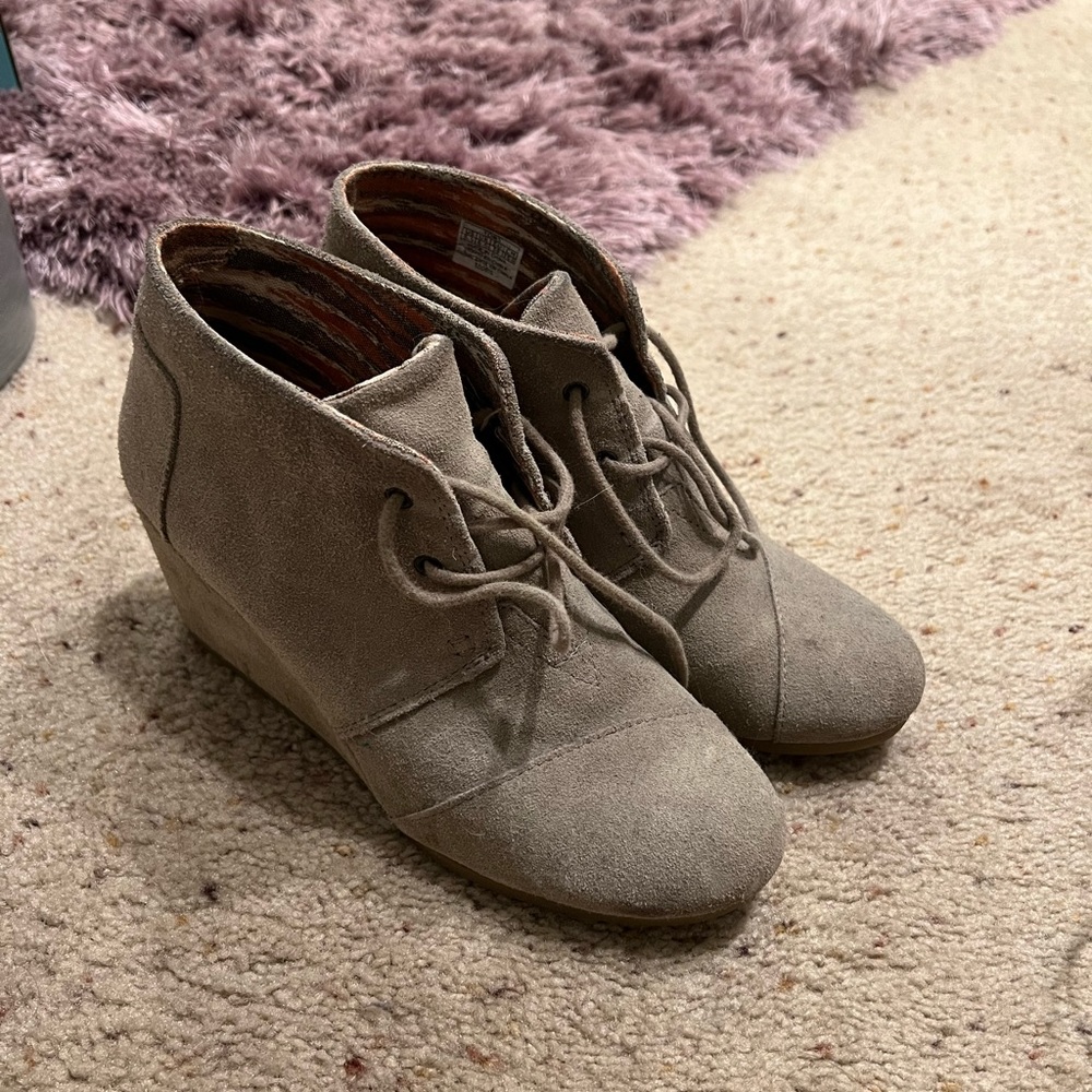 Toms wedges